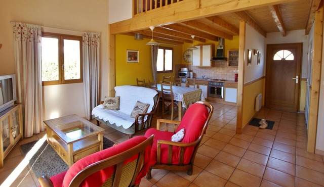 Quiet house with terrace in Saint-Pons