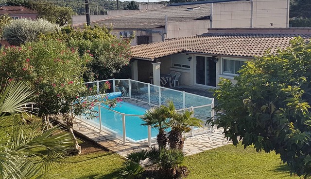 Quiet independent cottage for 1 or 2 people