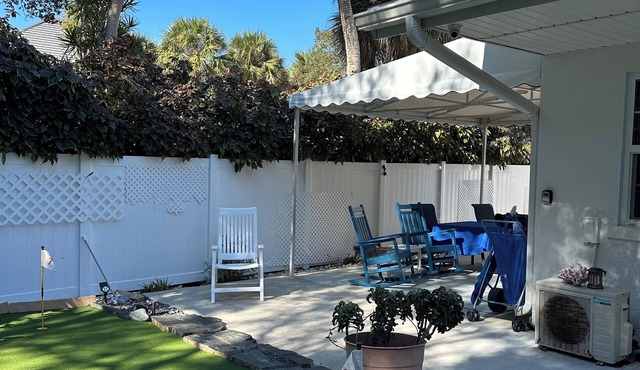 Quiet Island Sanctuary, Private Studio, Sleep Deep, Walk to Beach