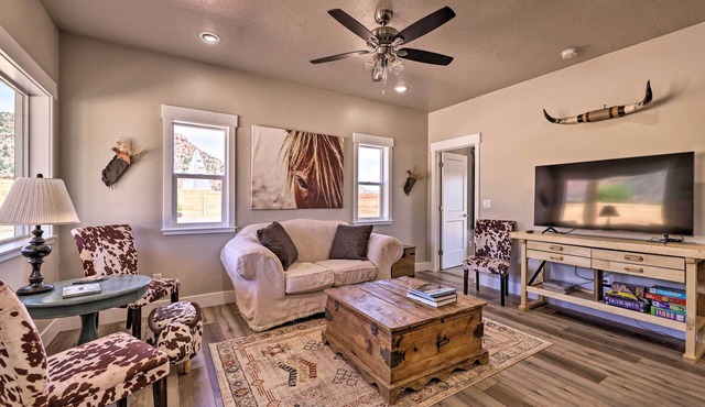 Quiet Kanab Home w/Panoramic Views & Porch!