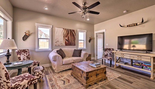 Quiet Kanab Home w/Panoramic Views & Porch!