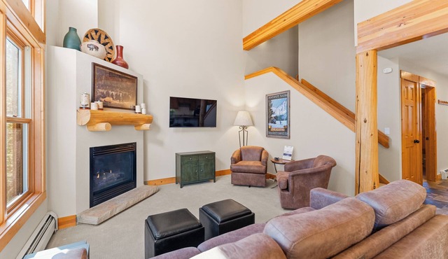 Quiet Keystone Getaway w/Great Views from Balcony & Mins from Resort Shuttle