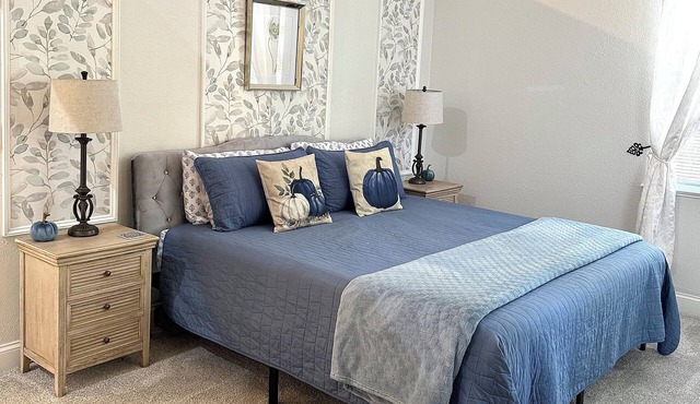 Quiet Lake Getaway with Hot Tub – Ideal for Couples