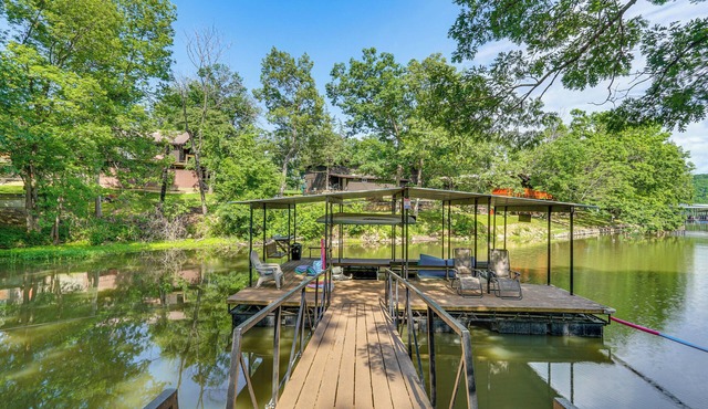 Quiet Lake of the Ozarks Cabin w/Dock + Gazebo!