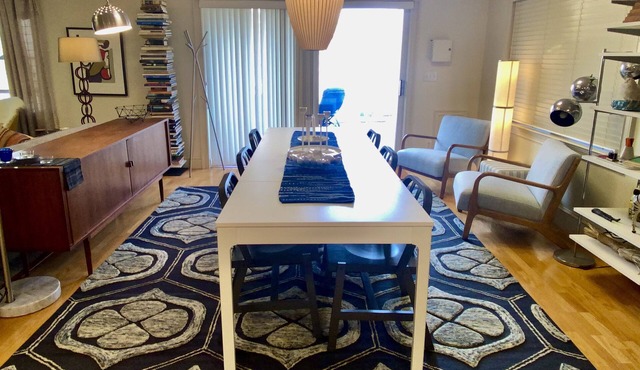 Quiet Lakefront Convenience