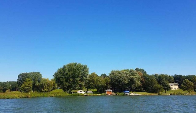 Quiet Lakefront home on 5 acres