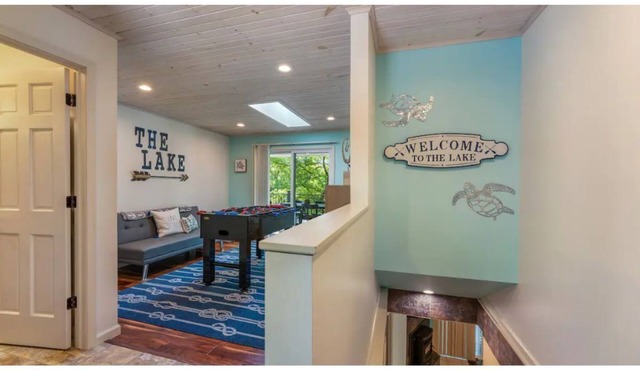 Quiet Lakefront - Hot Tub! H2O Toys! Pet Friendly!