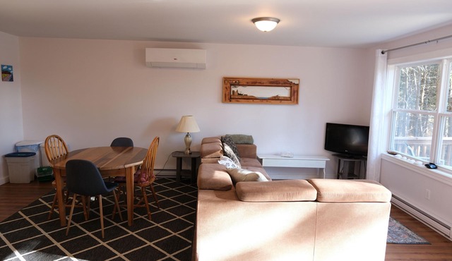 Quiet Lakeside-Style 2BR Cottage | Firepit, Deck & Cozy Summer Nights