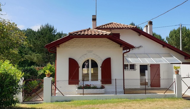 QUIET LANDAISE HOUSE ON THE EDGE OF A 3-STAR FOREST