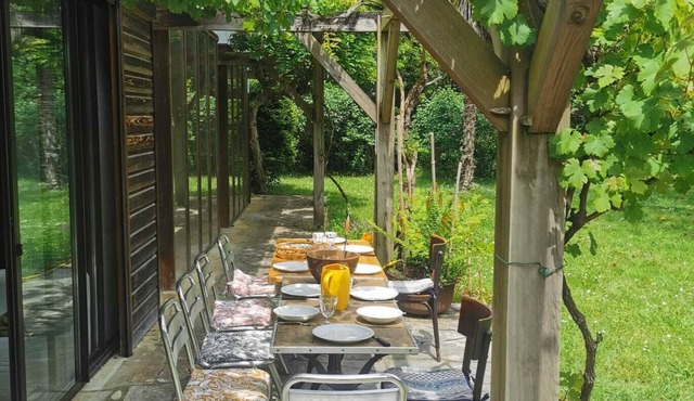 Quiet Landes house with large garden, 12 km from the sea