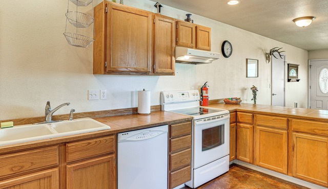 Quiet Lewiston Vacation Rental w/Scenic Views!