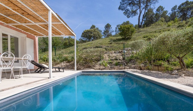 Quiet little Garrigue paradise with private pool, 3 bedrooms and air conditioning throughout