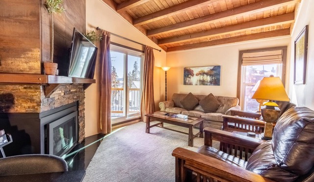 Quiet Location w/Great Views from Private Deck & Close to Ski Areas & Biking