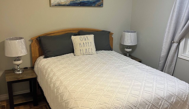 Quiet location - walking trail to the water frontn5G internet Crave tv and HBO