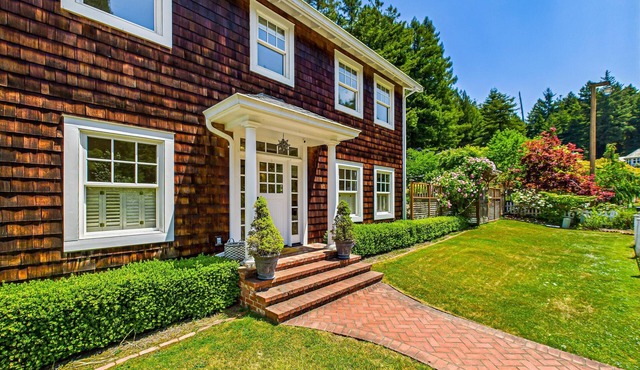 Quiet, luxe, near trails & town