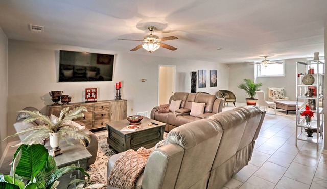 Quiet Memphis Home on 20 Acres: 10 Mi to Downtown!