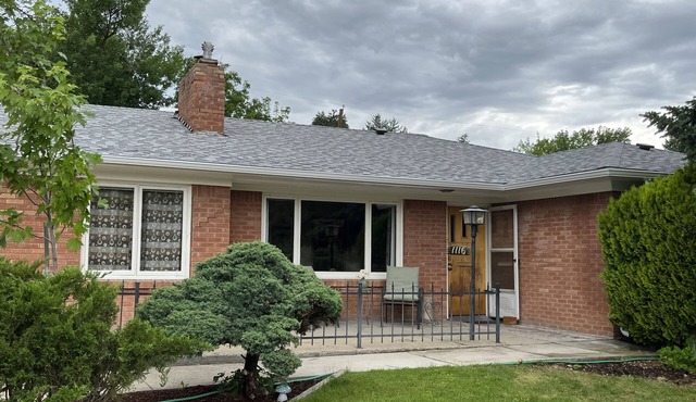 Quiet Mid-Century Home Close to Downtown