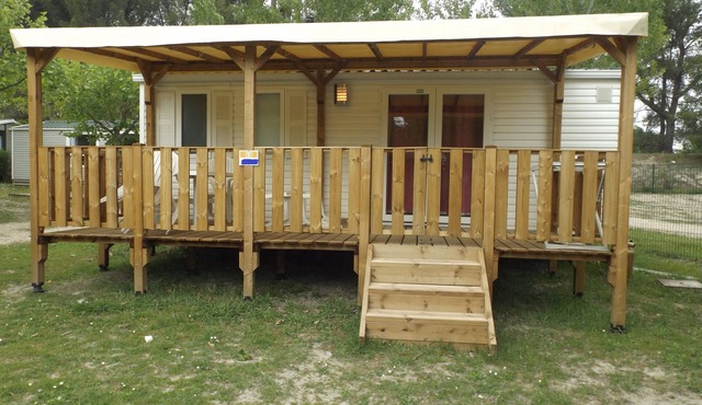 Quiet mobile home facing the lake