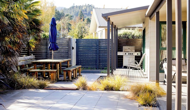 Quiet, Modern, Sunny Home