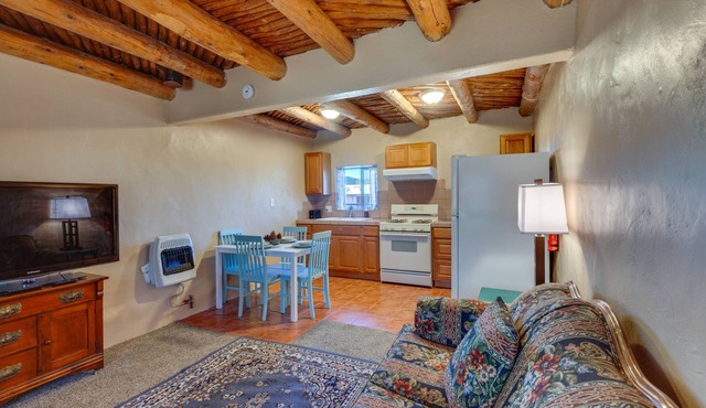 Quiet Mora Hideaway: 35 Mi to Angel Fire Resort!