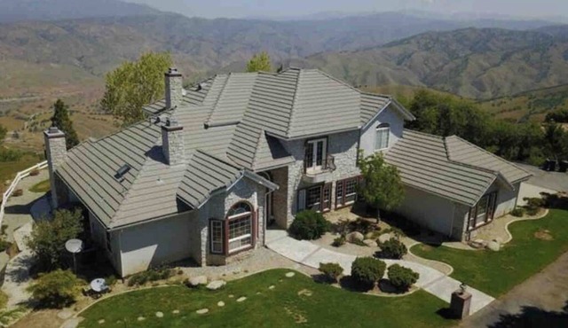 Quiet Mountain Home, Welcome Business Travelers