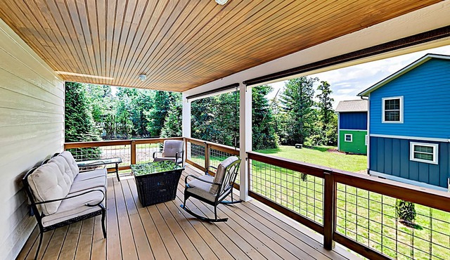 Quiet Mountain Oasis | Deck & Firepit | Central Locale to Downtown & Hiking