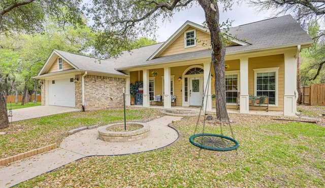 Quiet Neighborhood | Frequent Deer | Hot Tub