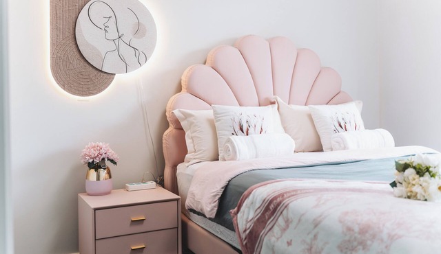 Quiet Neighborhood 4BR: King beds, Near Highways & Shopping Center & Food Court