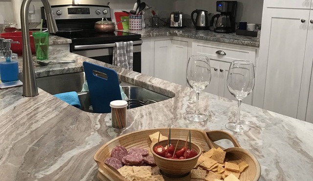 Quiet Neighborhood in Historic Darien surrounded in Beauty and nature