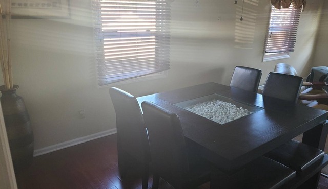 Quiet neighborhood, cozy 3 bedroom 2 bath, short drive to Phila