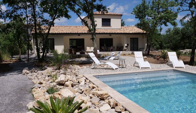 Quiet, new villa 15 minutes from the Gorges de l'Ardèche, ideal for families