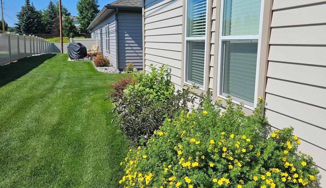 Quiet, newer construction town home near the walking path network in Sheridan.
