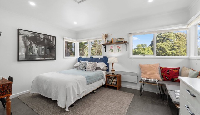 Quiet One-Bedroom Rainforest Escape for Two with Late Checkout & No Chores