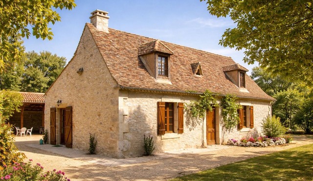 Quiet Périgord home with jacuzzi & WiFi - 12p