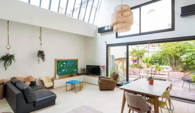 Quiet, peaceful loft with terrace in the city center