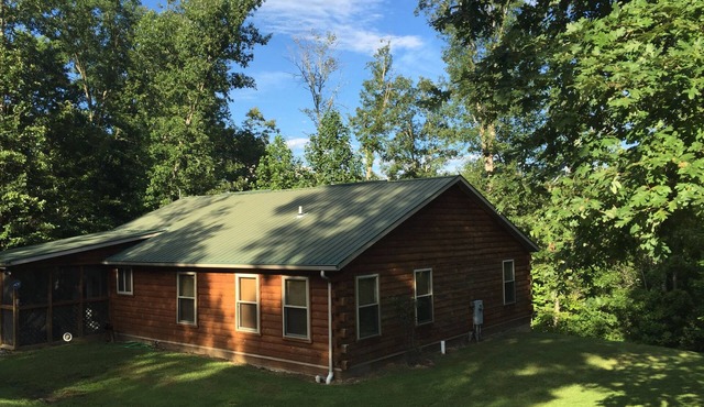 Quiet, Peaceful Log Cabin in the Daniel Boone National Forest