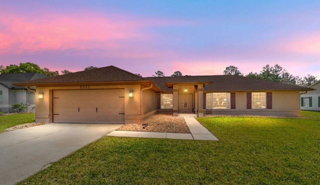 Quiet, peaceful neighborhood. Newly renovated home no Pet fees!