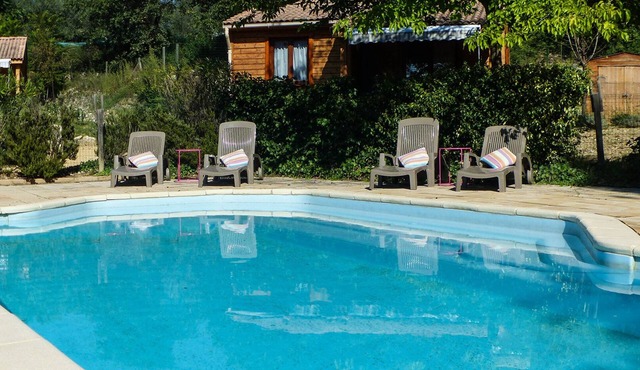 quiet place, rejuvenating, in full nature between VAISON and MONT VENTOUX