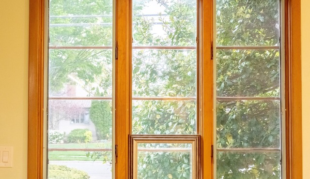 Quiet place with easy access to high energy. NYC within 30 mins.