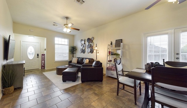 Quiet Private Home located 10 min to Kyle Field with great access to everything.