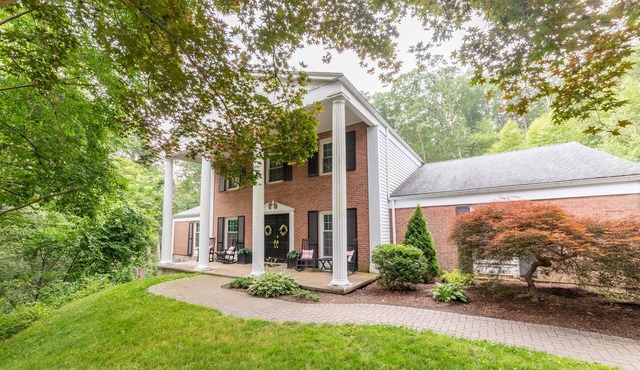 Quiet, private location close to Wesleyan University & downtown Middletown.