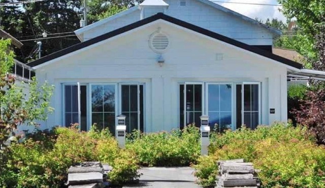 Quiet, Private, Waterfront - Luxury on 125 Ft. of Suttons Bay