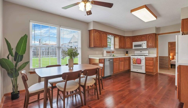 Quiet Ranch Retreat for Work Crews & Families Johnstown, OH