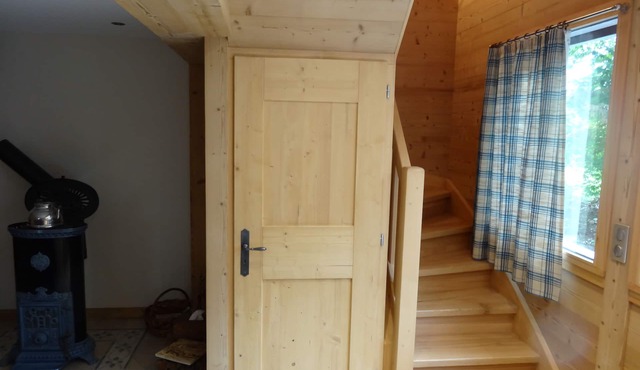 Quiet, recent* apartment with garden, close to ski resorts.