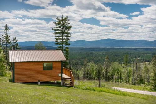 Quiet, relaxing cabin, views galore, pet friendly
