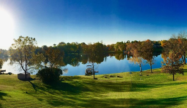 Quiet, relaxing home on Lake Watab in beautiful St. Joseph, MN near SJU and CSB