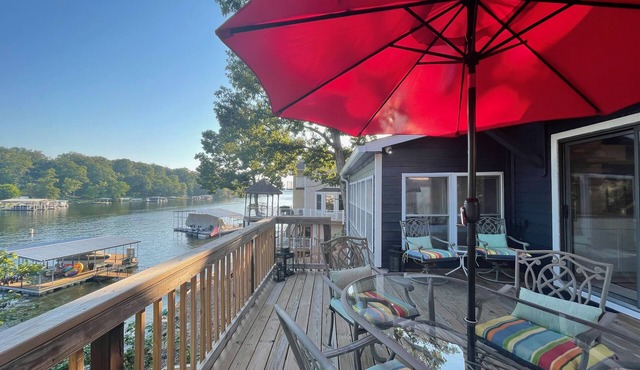 Quiet retreat, Deep Calm water. NOTE: NIGHTLY RATE INCLUDES FEES