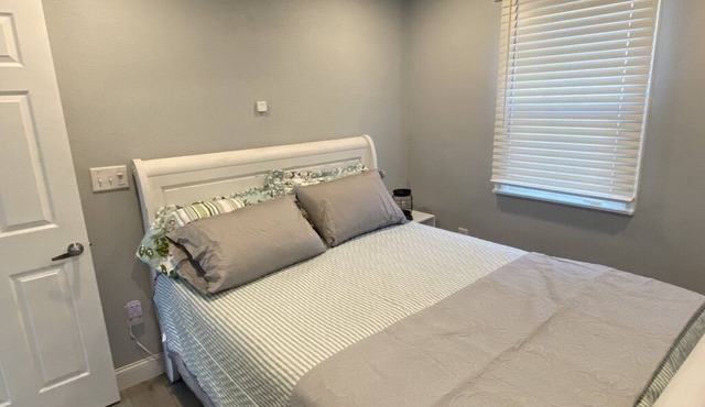 Quiet retreat, minutes from highway and downtown, Quite retreat, minutes from highway and downtown