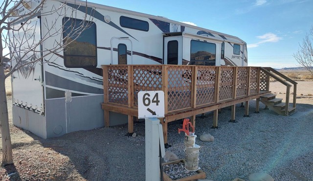 QUIET RETREAT 30 MINUTES NORTH OF MOAB ! 3 beds , bath and a half