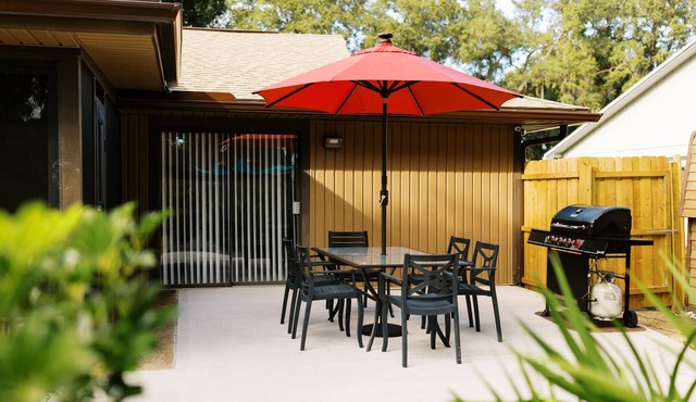 Quiet retreat with private yard and salt water pool near Daytona Shores